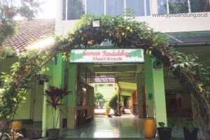 TAMAN SEKOLAH